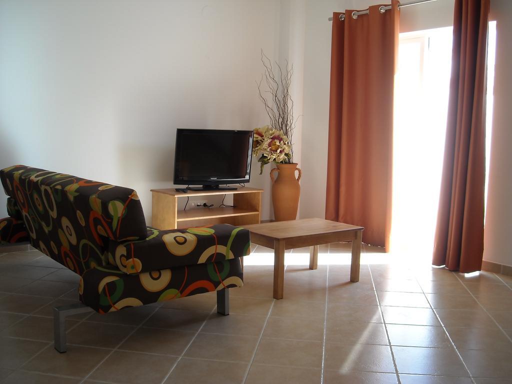 אפרטהוטל אלבופיירה Smy Santa Eulalia Algarve חדר תמונה
